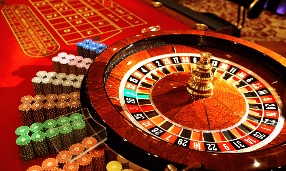 How can casino loyalty programs be leveraged for slot play?